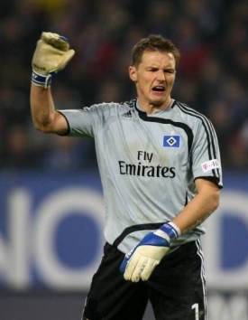 Brankářská jistota Hamburku Frank Rost.