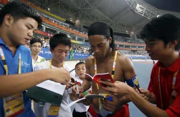 Ronaldinho - hvězda, nebo jen bublina?