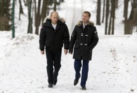 Snové mocenské duo nebo dva kohouti na smětišti.
