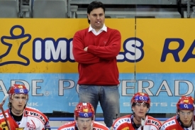 Trenér Vladimír Růžička se svými svěřenci.