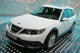 Saab představil oplastovaný model 9-3.