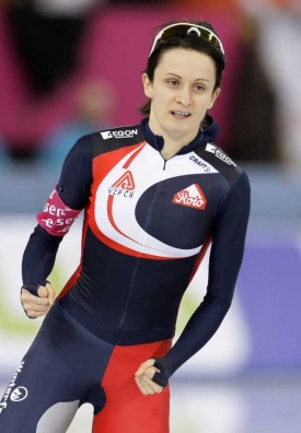 Martina S&aacute;bl&iacute;kov&aacute; po z&aacute;vodě na 3000 metrů.
