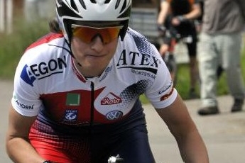 Martina Sáblíková, rychlobruslařka reprezentující také v cyklistice.