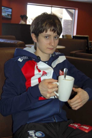 Martina Sáblíková se na šampionátu snaží zbavit horečky.