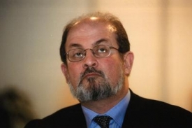 Salman Rushdie, kandidát na prestižní cenu Booker Prize.