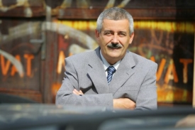 Bývalý člen ČSSD Oldřich Němec chce zpátky do vysoké politiky.