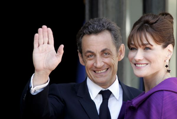 Francouzský prezident Nicolas Sarkozy s manželkou Carlou