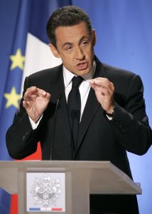 Nicolas Sarkozy při novoročn&iacute;m projevu.