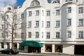 Tajná schůzka v hotelu Savoy byla odposlouchávána.