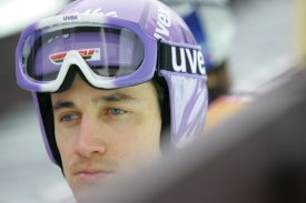 Zklaman&yacute; skokan Martin Schmitt.