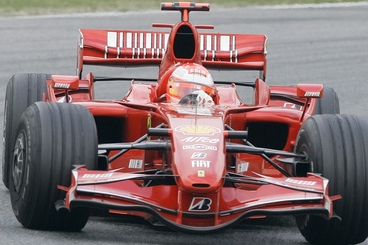 Michael Schumacher znovu ve ferrari. Ale jen při testu Michael Schumacher znovu ve ferrari. Ale jen při testu