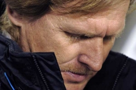Zklamaný kouč Realu Madrid Bernd Schuster.