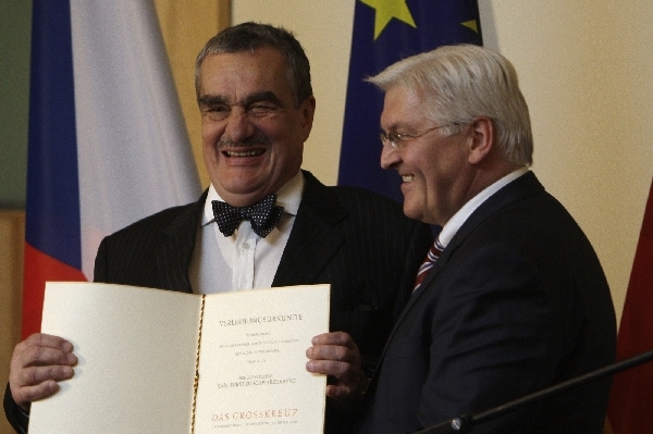 Karel Schwarzenberg a jeho německý protějšek  Frank-Walter Steinmeier.