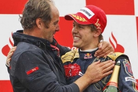 Historicky nejmladším vítězem závodu F1 Němec Vettel (vpravo). Historicky nejmladším vítězem závodu F1 Němec Vettel (vpravo).