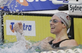 Patnáctiletá australská plavkyně Emily Seebohmová.