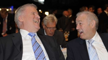 Optimismus na sjezdu CSU, Seehofer a Beckstein.