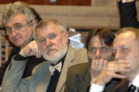 Senátoři