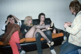 Nancy Spungenov&aacute; (uprostřed).