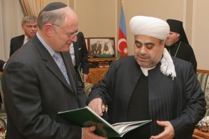 Dialog mezi muslimy a židy je správnou cestou k míru v Palestině.