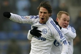 Radek &Scaron;&iacute;rl (vlevo), nej&uacute;spě&scaron;něj&scaron;&iacute; česk&yacute; fotbalista současnosti.