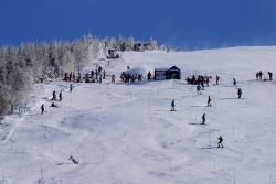 Ve skiare&aacute;lu Sněžn&iacute;k se o v&iacute;kendu rozjede jeden vlek.
