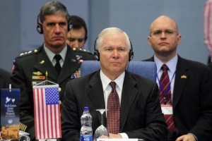 Ministr obrany Robert Gates v makedonském Ohridu.