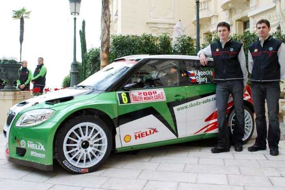 Piloti Kopecký a Fin Hänninen s novým speciálem Fabia S2000.