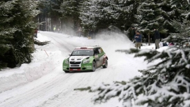 Nová Škoda Fabia S2000 během Rally Monte Carlo.