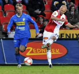Posila Slavie Ale&scaron; Besta (vpravo).