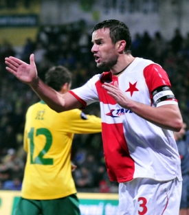 Kapitán Slavie Erich Brabec.