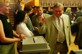 Miroslav Šlouf z ČSSD se sešel s Klausovým kancléřem.