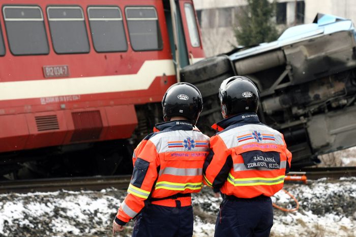 Tragická nehoda u obce Polomka si vyžádala 12 obětí.