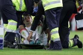 Marek Matějovský odstupuje ze zápasu.