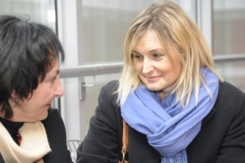 Markéta Smutná s novou právničkou.