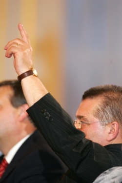 Evžen Snítilý dal svůj hlas Klausovi.