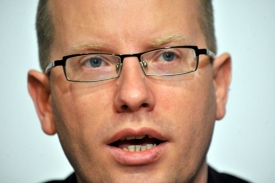Plán situaci vůbec neřeší, říká stínový ministr financí Sobotka.