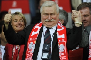 Polský exprezident Walesa na fotbalovém Euru 2008.