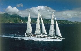 Le Ponant. Se svými hosty často křižuje u pobřeží Jemenu a Ománu.