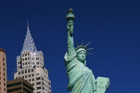 Nejkr&aacute;sněj&scaron;&iacute; vyhl&iacute;dka New Yorku se opět otevře turistům.