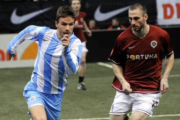 Momentka z halového turnaje v Praze ze zápasu Sparta - Slovan.