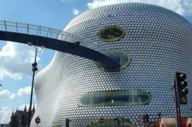 Obchodní dům Selfridges od architekta Jana Kaplického.