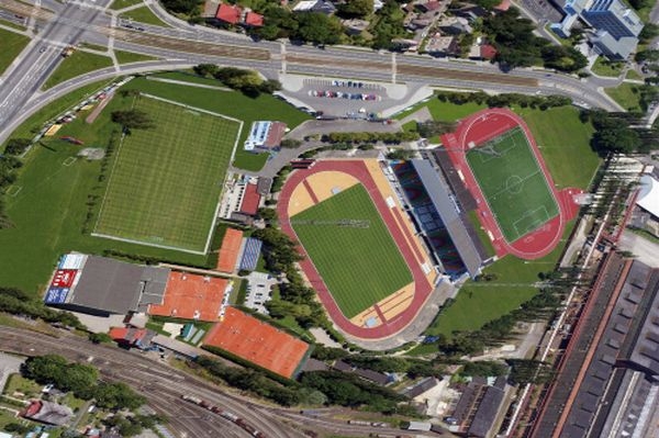 Původní návrh atleticko-fotbalového stadionu je nyní zrejmě minulostí.