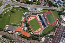 Původní návrh atleticko-fotbalového stadionu je nyní zrejmě minulostí.