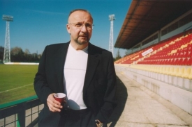 Jedním z nerozhodnutých členů je i Jaroslav Starka