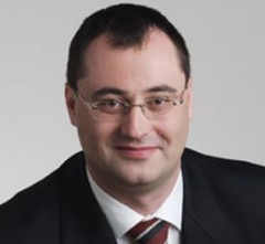 Poslanec Boris Šťastný je pro omezení kouření majiteli podniků.