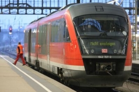 St&aacute;vka ochrom&iacute; železnici hlavně v okol&iacute; velk&yacute;ch německ&yacute;ch měst.