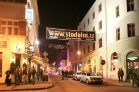 Ve Stodolní ulici se nestřílelo poprvé.