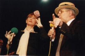 Humor Semaforu mi byl často oporou, tvrdí mluvčí kampaně proti Suchému