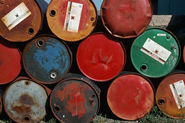 Za nelegální skládku chemikálií na 4,5 roku do vězení. Za nelegální skládku chemikálií na 4,5 roku do vězení.