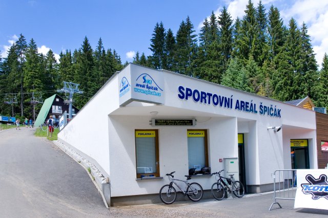 Šumavský sportovní areál Špičák zdraží jízdné. Šumavský sportovní areál Špičák zdraží jízdné.